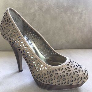 Nine West SZ 9M “Lexie” Tan Leather Wood Platform